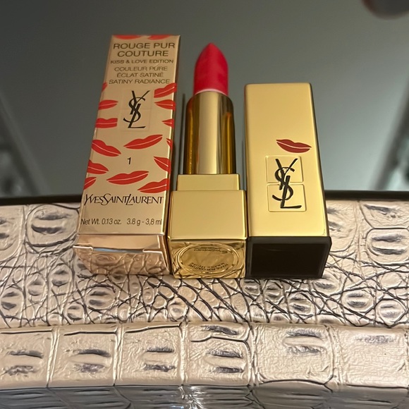 NIB! YSL Rouge Pur Couture Kiss & Love Collection Lipstick In Color #1. - Picture 4 of 11